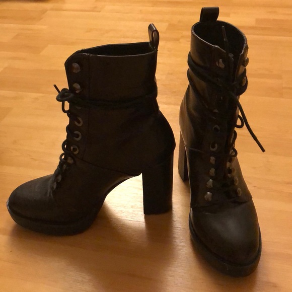 Women’s Metallic Booties - Urban Outfitters - Picture 3 of 3